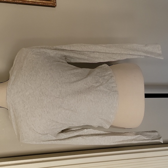 Light Gray Crop Top - Picture 5 of 7